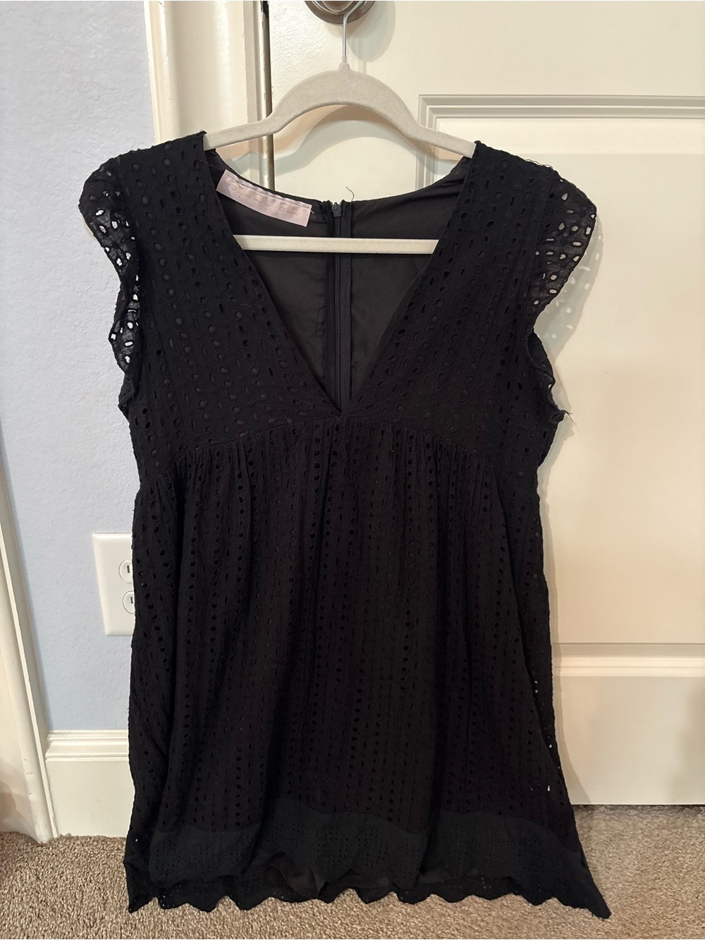 Black Eyelet V-Neck Cap Sleeve Top